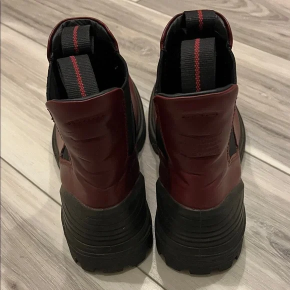 Ecco Women's Ankle Boots in Burgundy and Black - Picture 3 of 4